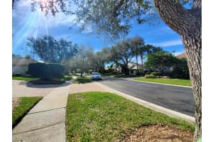 962 SW Lighthouse Dr, Palm City, FL 34990, Sold 07/15/20