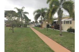 301 Pine Point Dr, Boynton Beach, FL 33435, Sold 05/08/20