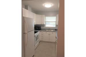 301 Pine Point Dr, Boynton Beach, FL 33435, Sold 05/08/20