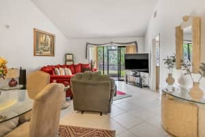 198 Par Dr, Royal Palm Beach, FL 33411, Sold 03/30/20