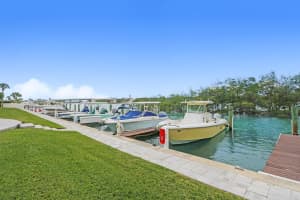 325 S Beach Rd, Jupiter, FL 33469, Sold 04/30/20
