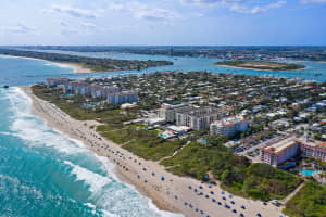 155 S Ocean Ave, West Palm Beach, FL 33404, Sold 08/31/20