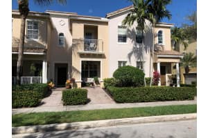 341 Indian Creek Pkwy, Jupiter, FL 33458, Sold 08/05/20
