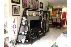 341 Indian Creek Pkwy, Jupiter, FL 33458, Sold 08/05/20