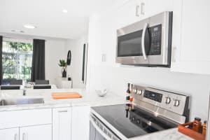 836 Jeffery St, Boca Raton, FL 33487, Sold 03/06/20