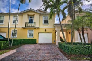 452 Capistrano Dr, Palm Beach Gardens, FL 33410, Sold 04/10/20