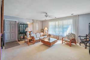 7201 W Oakridge Cir, Lantana, FL 33462, Sold 03/05/20