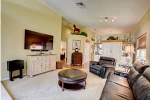 6340 Lansdowne Cir, Boynton Beach, FL 33472, Sold 04/24/20