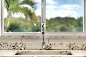 5 Inlet Cay Dr, Boynton Beach, FL 33435, Sold 03/27/20