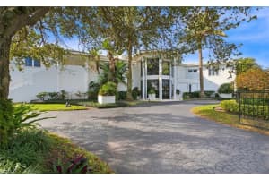 36 Rio Vista Dr, Sewall's Point, FL 34996, Sold 05/05/22