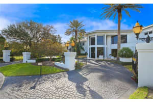 36 Rio Vista Dr, Sewall's Point, FL 34996, Sold 05/05/22