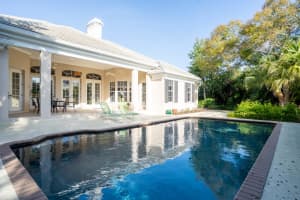 211 Shores Dr, Vero Beach, FL 32963, Sold 10/06/20