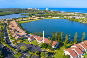 3218 S Lakeview Cir, Fort Pierce, FL 34949, Sold 06/05/20