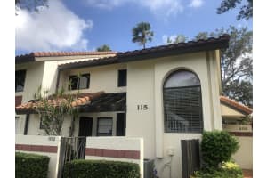 10271 N Circle Lake Dr, Boynton Beach, FL 33437, Sold 09/16/20