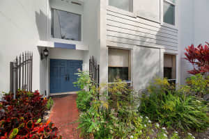 6133 Old Court Rd, Boca Raton, FL 33433, Sold 05/01/20