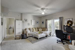 350 Crestwood Cir, Royal Palm Beach, FL 33411, Sold 04/17/20