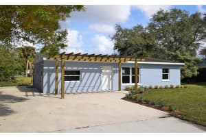 927 SW 37th St, Palm City, FL 34990, Sold 09/10/20