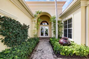 113 Monte Carlo Dr, Palm Beach Gardens, FL 33418, Sold 12/18/20