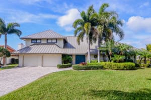 16 Castle Ct, Fort Pierce, FL 34949, Sold 04/13/20