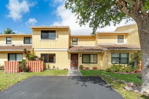 5321 Tennis Ln, Delray Beach, FL 33484, Sold 06/11/20