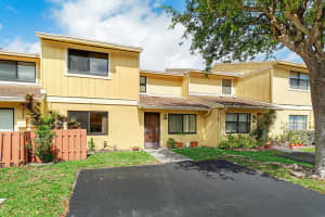 5321 Tennis Ln, Delray Beach, FL 33484, Sold 06/11/20