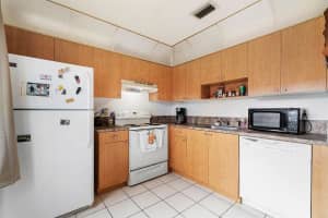 5321 Tennis Ln, Delray Beach, FL 33484, Sold 06/11/20