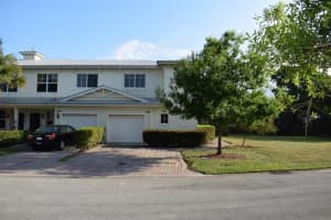2709 Creekside Dr, Fort Pierce, FL 34981, Sold 04/03/20