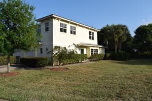 2709 Creekside Dr, Fort Pierce, FL 34981, Sold 04/03/20