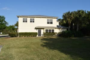 2709 Creekside Dr, Fort Pierce, FL 34981, Sold 04/03/20
