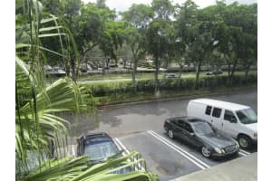 1106 The Pointe Dr, West Palm Beach, FL 33409, Sold 03/18/20