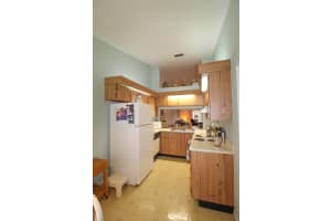 1160 Parkside Green Dr, Greenacres, FL 33415, Sold 04/10/20