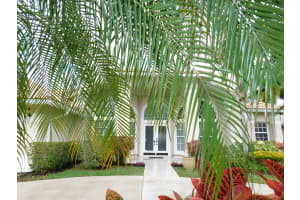 126 Fernwood Crescent, Royal Palm Beach, FL 33411, Sold 09/28/20