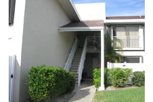 3218 S Lakeview Cir, Fort Pierce, FL 34949, Sold 10/19/20