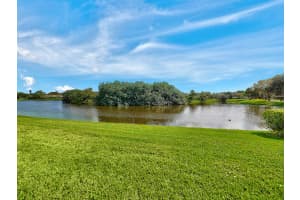 5250 Woodland Lakes Dr, Palm Beach Gardens, FL 33418, Sold 05/29/20