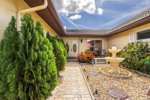 10300 Greentrail Dr N, Boynton Beach, FL 33436, Sold 07/15/20