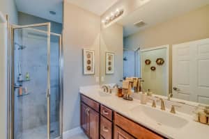 2274 Timberlake Cir, Vero Beach, FL 32966, Sold 06/10/20