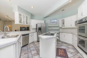 8389 SE Woodcrest Pl, Hobe Sound, FL 33455, Sold 06/12/20