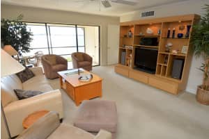 1600 NE Dixie Hwy, Jensen Beach, FL 34957, Sold 10/15/20