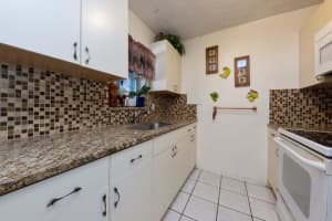 2101 Wellington Rd, West Palm Beach, FL 33409, Sold 04/17/20