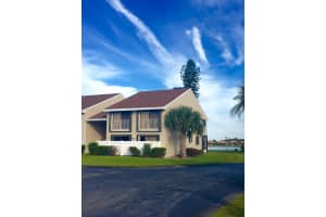 3210 S Lakeview Cir, Fort Pierce, FL 34949, Sold 08/03/20
