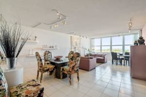 2295 S Ocean Blvd, Palm Beach, FL 33480, Sold 04/15/21