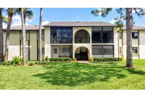 5861 La Paseos Dr, Greenacres, FL 33463, Sold 10/22/20