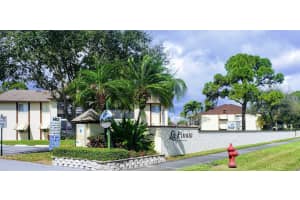 5861 La Paseos Dr, Greenacres, FL 33463, Sold 10/22/20