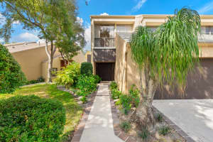 715 St Albans Dr, Boca Raton, FL 33486, Sold 04/16/20