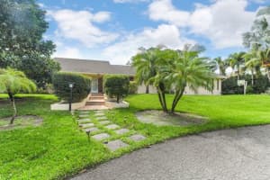 464 Westwood Cir W, West Palm Beach, FL 33411, Sold 05/14/20