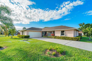 6135 Silver Oak Dr, Lake Worth, FL 33467, Sold 04/01/20