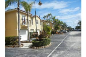 1105 Lake Shore Dr, Lake Park, FL 33403, Sold 03/30/20