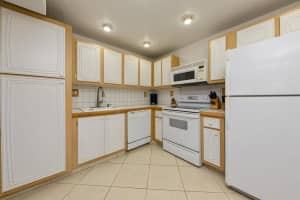 3520 S Ocean Blvd APT A505, South Palm Beach, FL 33480, Sold 09/04/20