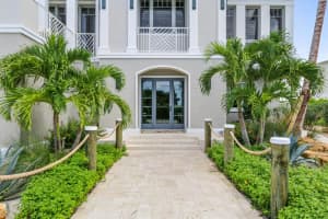 8224 S Ocean Dr, Jensen Beach, FL 34957, Sold 10/05/20