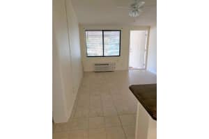 446 7th Pl, Vero Beach, FL 32962, Sold 09/23/20